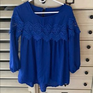 Dressy long sleeved top